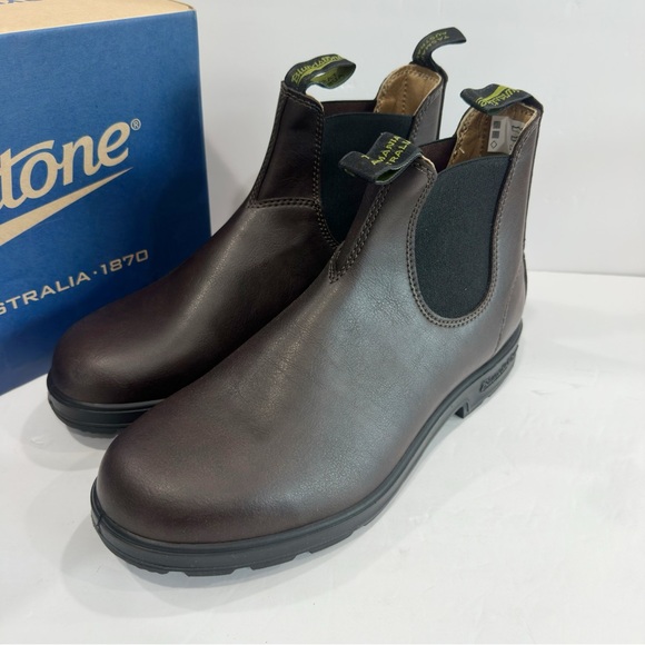 Blundstone 2116 Men’s Chelsea Ankle vegan leather Boots